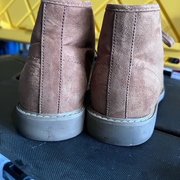 Old Navy Chukka Boots Size 9 - Picture 3 of 4